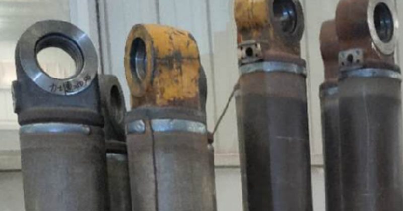 Automatic welding cylinder barrel